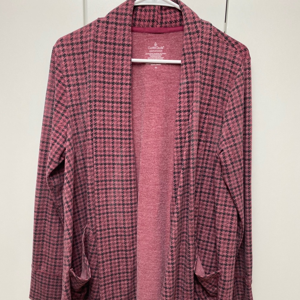Cuddl Duds pink houndstooth open cardigan, sz M
